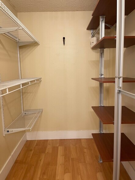 Building Photo - 18041 Biscayne Blvd