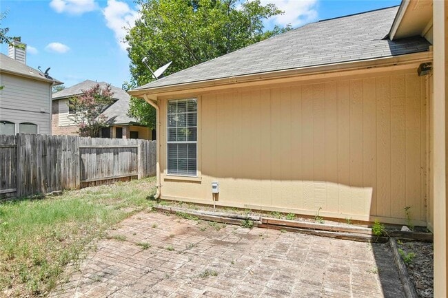 Building Photo - 17504 Lake Pines Dr