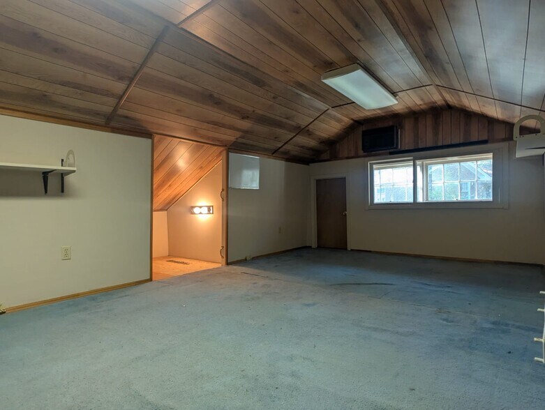 Building Photo - 8913 Oneal Rd