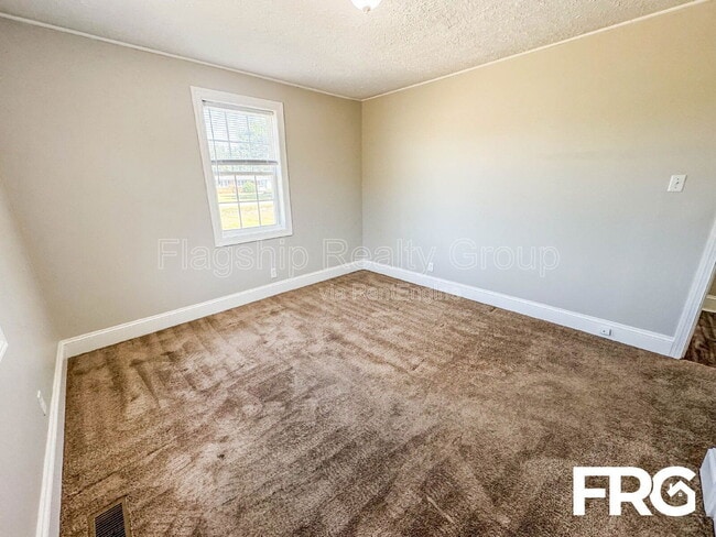 Building Photo - 1716 Tommys Rd
