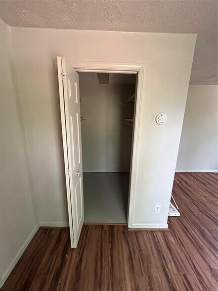 Building Photo - 3616 Gaston Ave