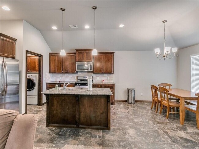 Building Photo - Welcome to this amazing home situated on a...