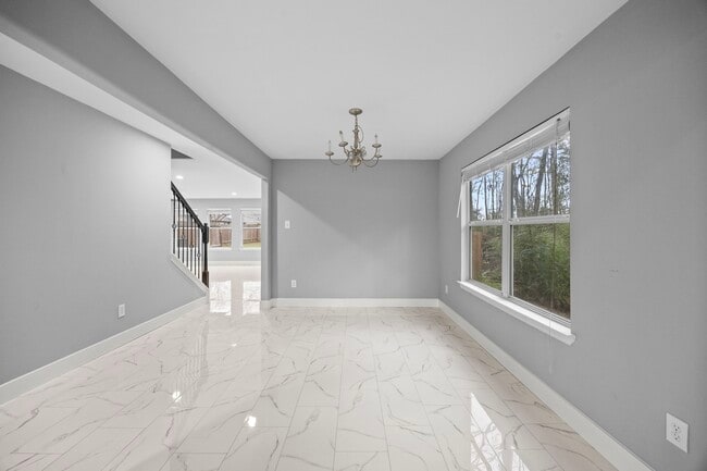 Building Photo - 4500 Upland Cir Dr