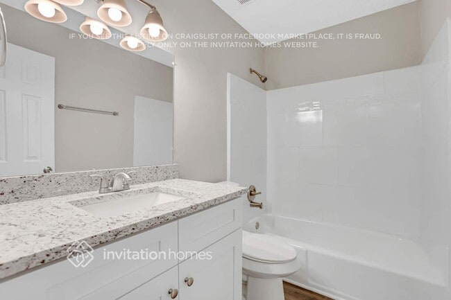 Building Photo - 5001 Post Rd Pass