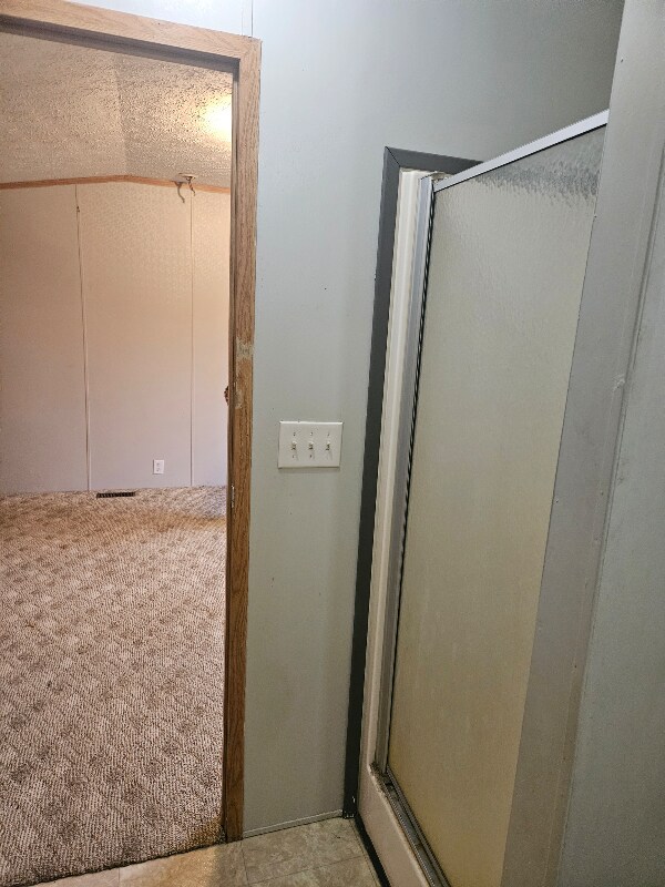 Building Photo - 910 Roach Rd