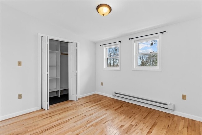 Building Photo - 16 Campo Seco St