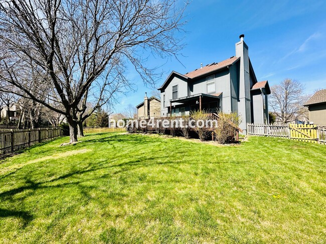 Building Photo - Beautiful Overland Park Home in Blue Valle...