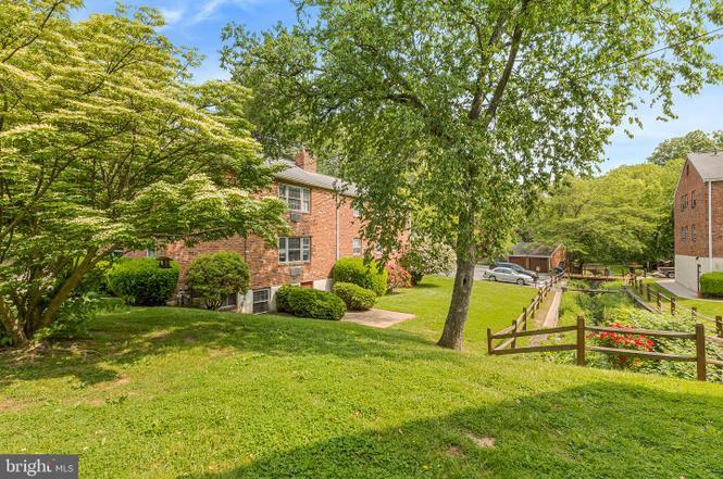 Building Photo - 1011 Montgomery Ave