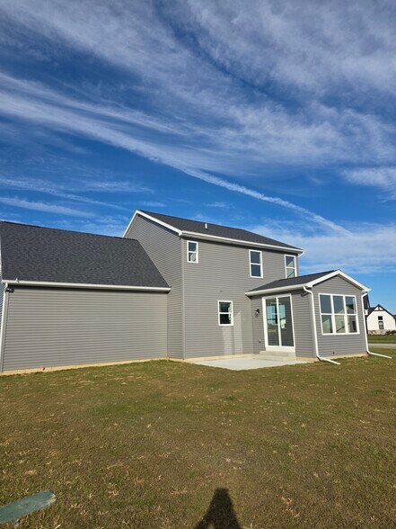 Building Photo - 9425 Newbury Ln