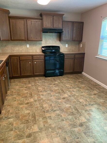 Building Photo - 39090 Prairie North Dr