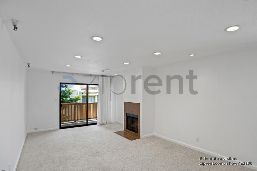 Building Photo - 400 Ortega Ave
