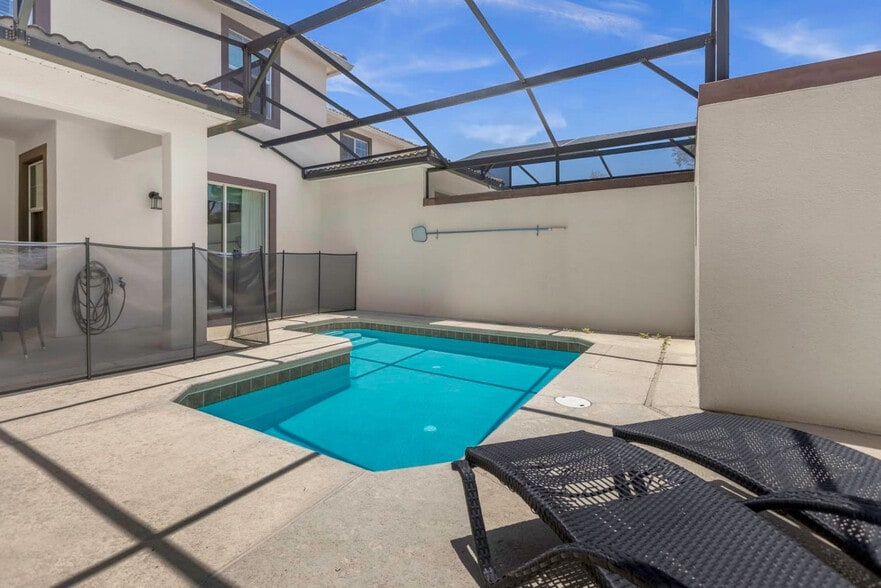 Building Photo - 9079 Dogleg Dr
