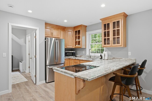 Building Photo - 88 Orcutt Dr