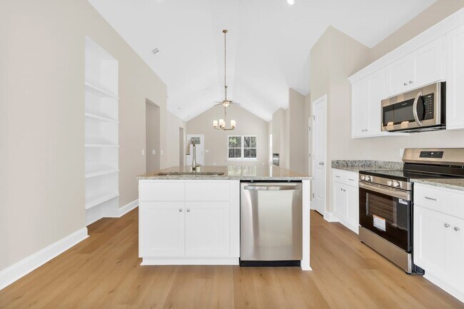 Building Photo - 1138 Hanover Ln