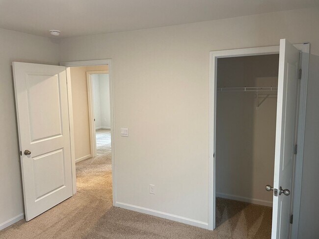 Building Photo - Complimentary Rent for a July ONLY Move in...