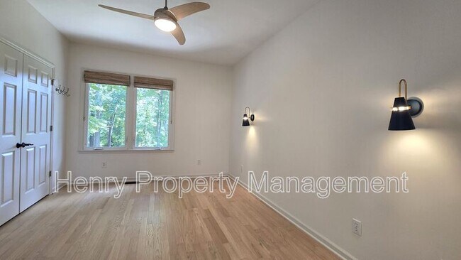 Building Photo - 4521 Briarglen Ln