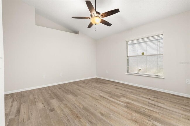 Building Photo - 624 Blake Ave