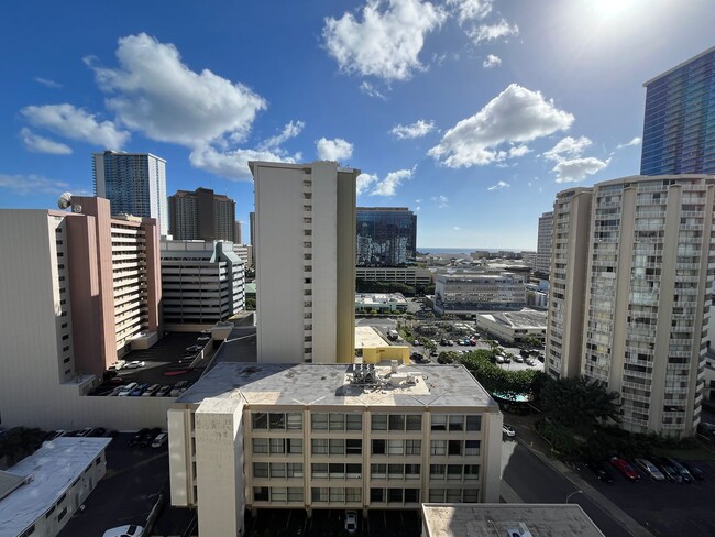 Building Photo - Princess Leilani (Honolulu / Ala Moana) - ...