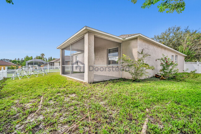 Building Photo - 1703 Open Field Loop