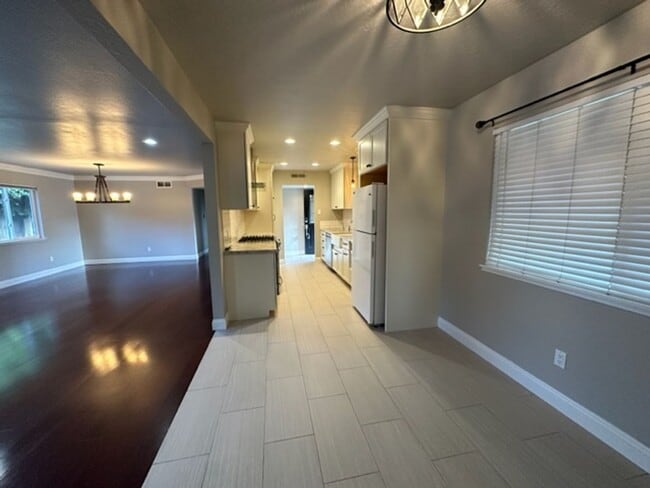 Building Photo - Home for Rent in South Woodland with Solar