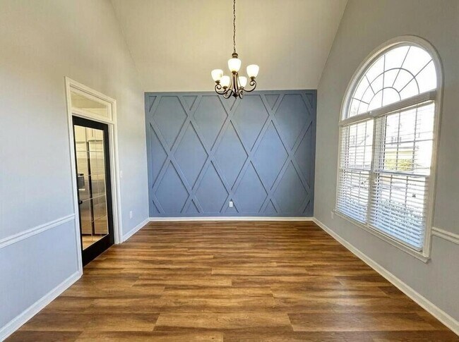 Building Photo - 2514 Camata Way