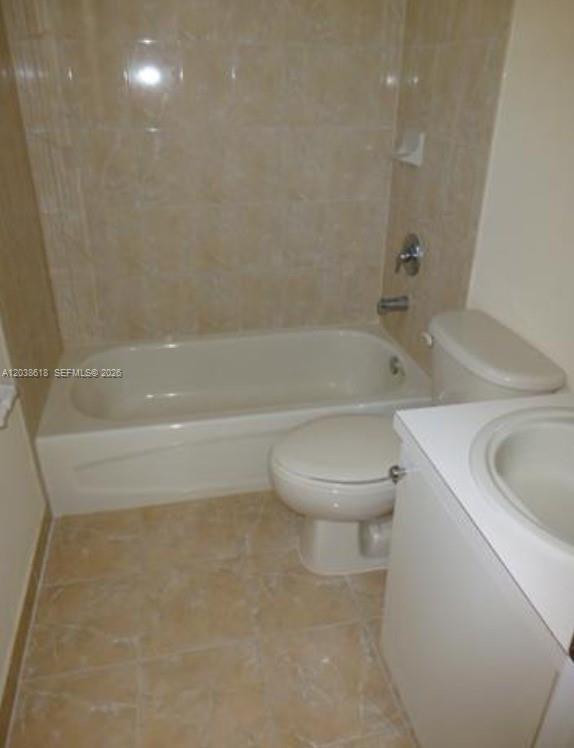 Building Photo - 641 E Mowry Ct
