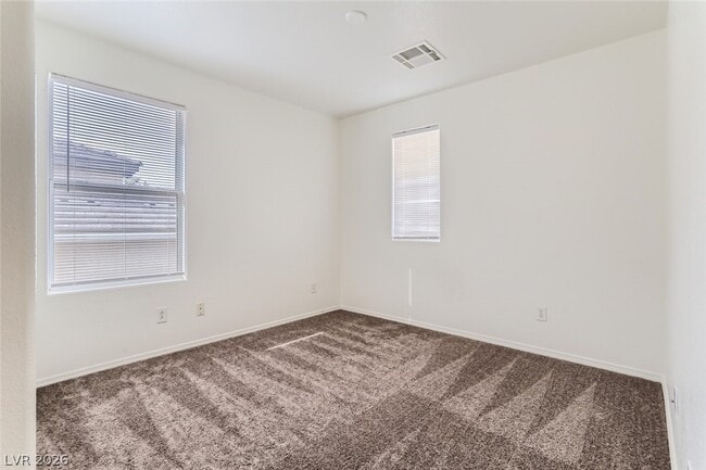 Building Photo - 2537 Begonia Valley Ave