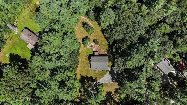 Building Photo - 125 Lewis Farm Rd