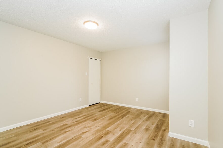Building Photo - 8418 Spring Wind Dr