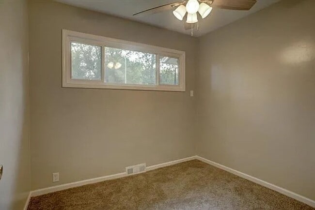 Building Photo - Coming Soon: Charming 3-Bedroom Retreat with Spacious Backyard!