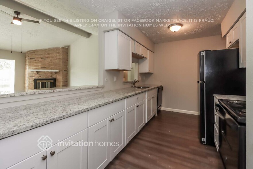 Building Photo - 23435 Verngate Dr