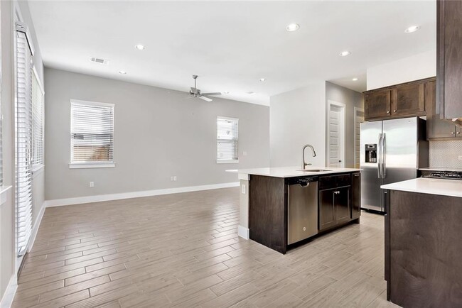 Building Photo - 202 Verrado Path