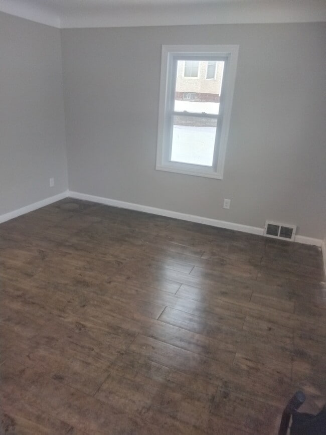 Building Photo - Tilahun Property - 2 Unit