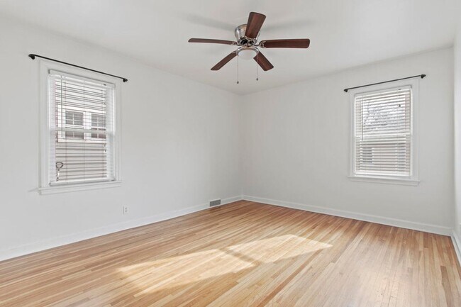 Building Photo - 3034 N 80th St