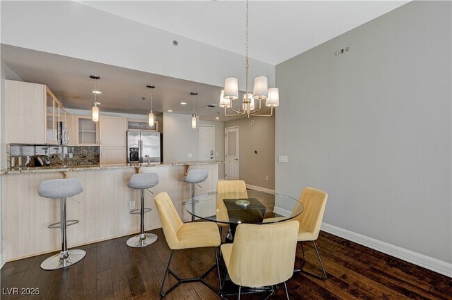 Building Photo - 150 Las Vegas Blvd N