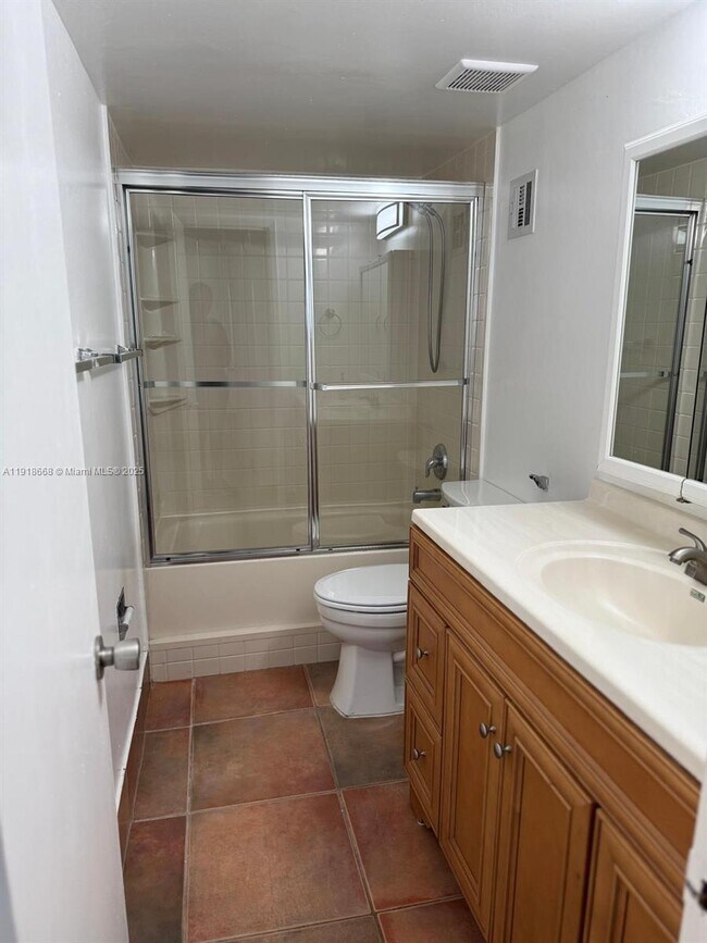 Building Photo - 5731 NW 37th St