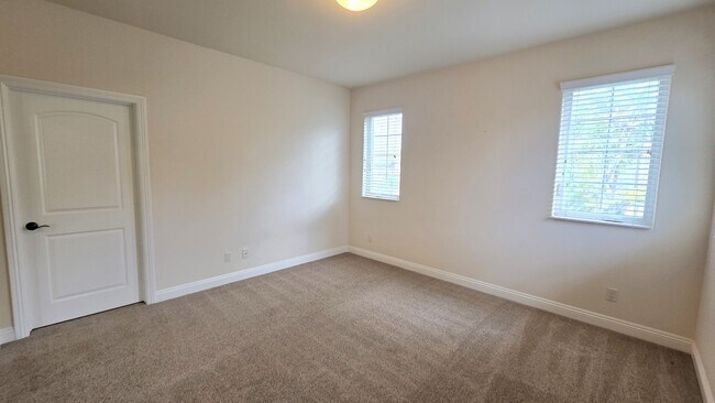 Building Photo - 2712 Anta Ct