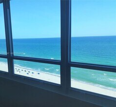 Building Photo - 5445 Collins Ave