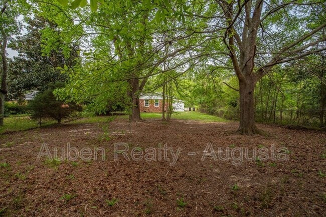 Building Photo - 2416 Barton Chapel Rd