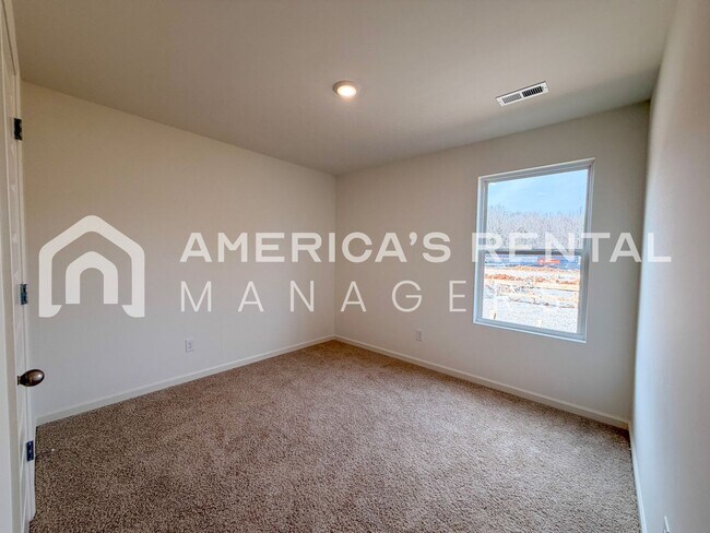 Building Photo - Move in Special! New Construction Home in McCalla. Sign a 13-month lease by 4/30/2026 and receive...