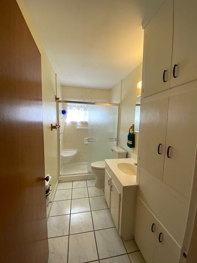 Building Photo - Updated 3 bedroom Bossier City, LA home for lease