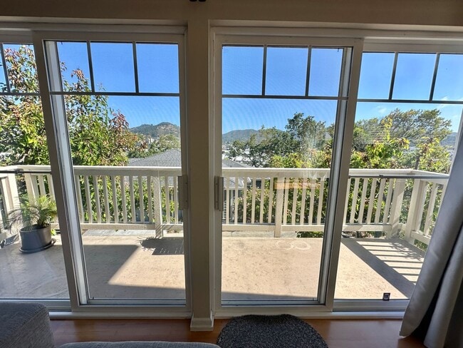 Building Photo - San Rafael Hillside Retreat