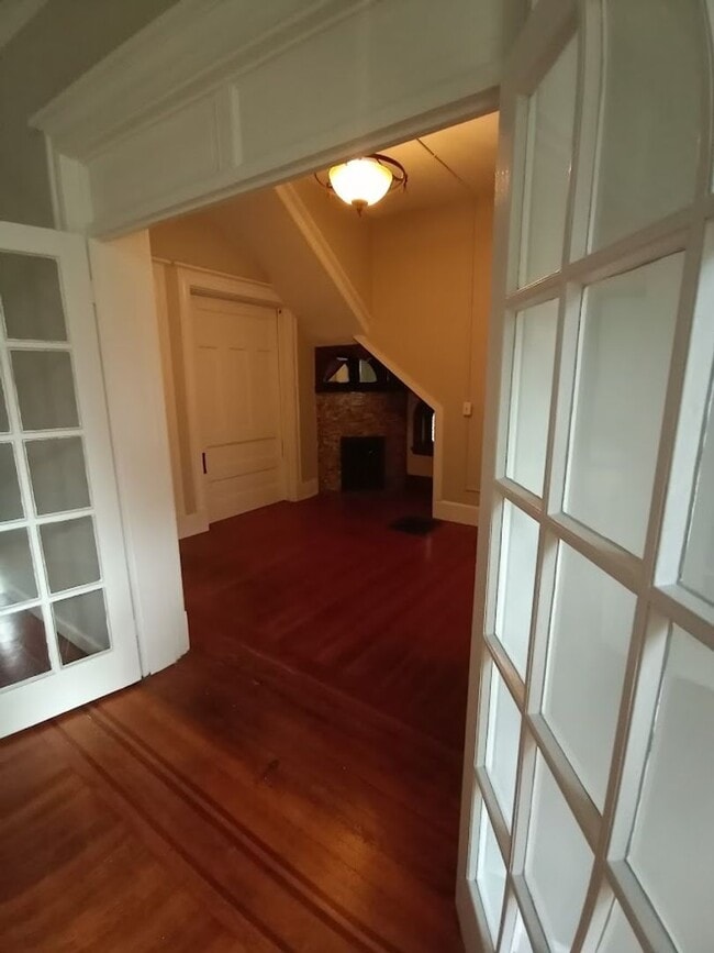Building Photo - 415 Belgravia Ct