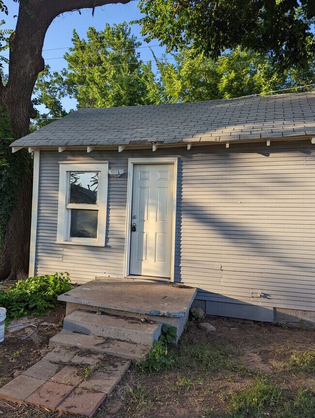 Building Photo - 4 SE 27th St