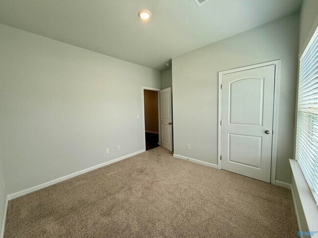 Building Photo - 7008 Nearpath Dr NW