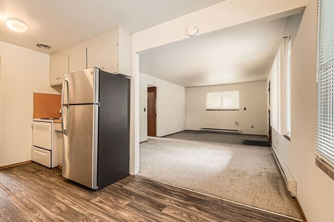Interior Photo - 8257 Corliss