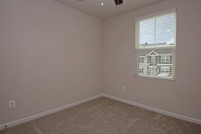 Building Photo - 3325 Marble Lp