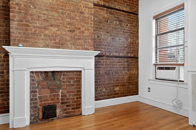 Building Photo - 702 Bloomfield St