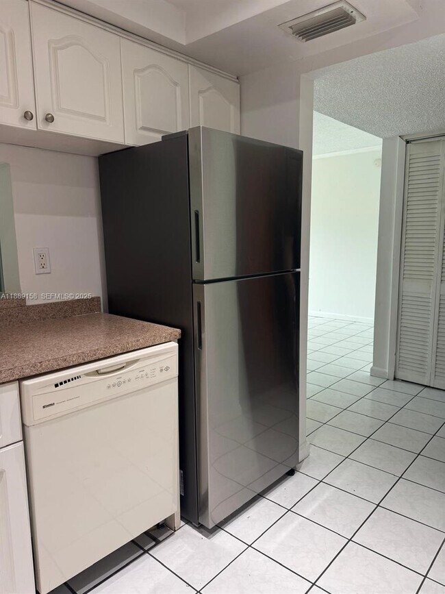 Building Photo - 11750 SW 18th St