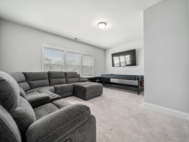 Building Photo - Longleaf Estates